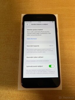 Apple iPhone SE 2020 Product Red - 8