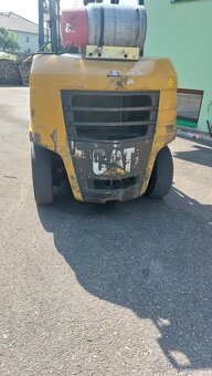 caterpillar GP55NT 5,5t - 8