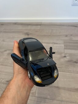 Maisto 1:24 modely aut Porsche 911 Carrera + Corvette - 8