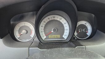 Kia ceed 2008 1.6crdi 85kw - 8