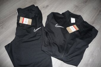 sportovní tepláková souprava nike vel. L - 8