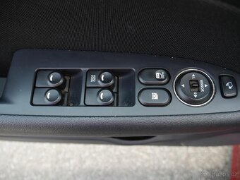 Hyundai I30 1.4i , 80 kW LPG + benzín, 2011 - 8