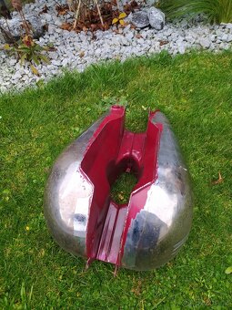 Nádrž Jawa Pérák - 8