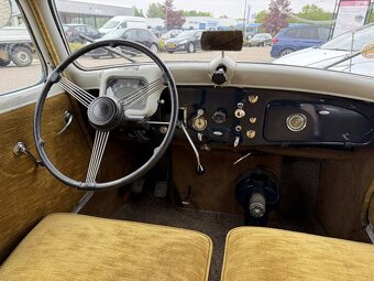 Citroën Traction Avant 11BN z roku 1955 - 8