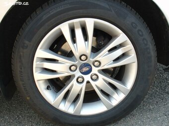 Ford Focus 1,6 16V kombi PDCvyhř.sklo,servisFORD,101tis.km - 8