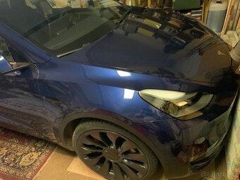 Tesla model Y PERFORMANCE  4x4 - 8