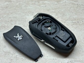 Peugeot Keyless kľúč originál - 8