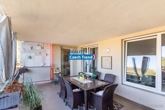 Prodej bytu 3+kk, 85 m2 s lodžií 23 m2 a parkovacím stáním - - 8