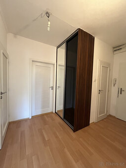 Pronájem bytu 3+1, Kmochova, Nová Ulice, 18000 Kč/měs, 75 m2 - 8