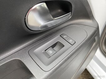 Volkswagen Up 1.0i , 44 kW benzín, 2013 - 8