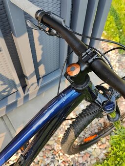 Scott Contessa Active 40 (2022), kola 27,5" - 8