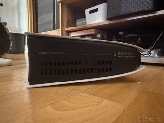 PLAYSTATION 5 PRO, 2 OVLADAČE, DOKOVACÍ STANICE PRO OVLADAČE - 8