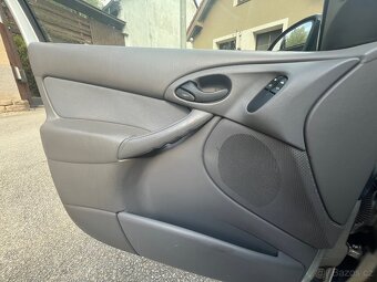 Ford Focus, 1.6 16V Zetec 74kW.Klima - 8