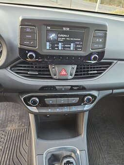 59 tis.Km Hyundai Fastback 88 kw 2018, ČR, 2.majitel - 8