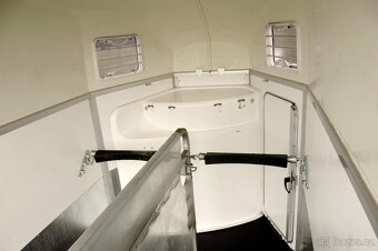 Přepravník pro 2 koně Humbaur Balios Aero - 8