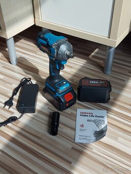 Aku Rázový utahovák+2aku(Ne Makita 18V)+nabíječka, nové. - 8