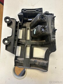 Peugeot 5008 Držaky Výztuha nárazníku 9686252880 - 8