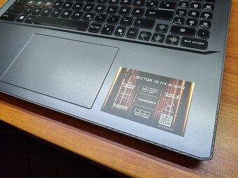 16 Vector,RTX-5070ti-12gb,Ultra-7,QHD+,32GB,1TB-TOP-ZÁRUKA - 8