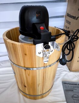 Výrobník zmrzliny Elite Gourmet EIM 916 - 8