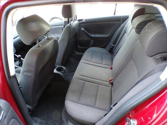 Volkswagen Golf 1,4 FSI DIGI.KLIMA-HNED ODJÍŽDÍTE - 8