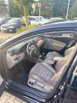 Volkswagen Passat B6 2.0tdi MAX VÝBAVA - 8