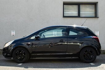 Opel Corsa 1.4 16V Cosmo - 8