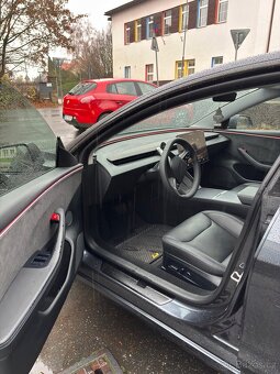 Tesla model 3 Long Range NABÍJENI ZADARMO - 8