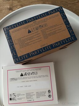 Set svícnů Tulips na čajové svíčky PartyLite - 8