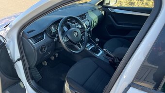 Škoda Octavia Combi 1.6 TDI - 8