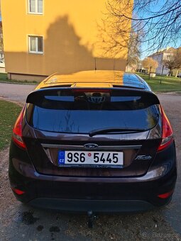 Ford fiesta - 8