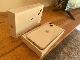 iPhone 13 - 8