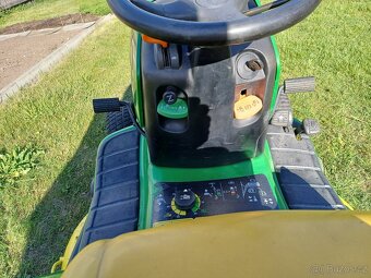 Sekaci zahradní traktor John Deere LTR 180 - 8