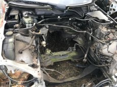 MB E 2,3i W210 rok 1998, 110kW sedan - díly - 8