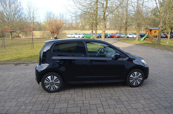 PRODÁM VW E-UP FACELIFT 2021 UNITED BAT 38KWH, DPH - 8
