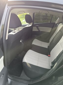 Mazda 3 1.6 - 8