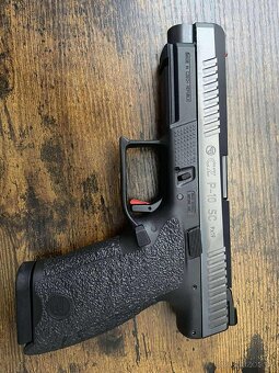 Pistole CZ P-10 SC 9x19 - 8