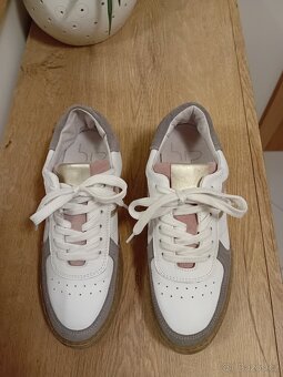 HIP Shoe Style dámské tenisky vel. 38 kožené - 8