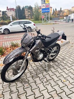 Yamaha XT125R - 8