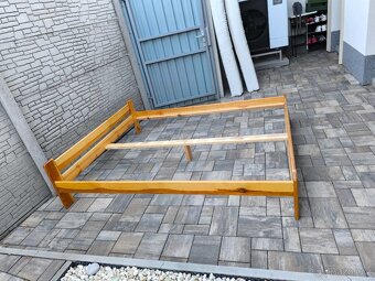 Prodám manželskou postel 160cm x 200cm - 8