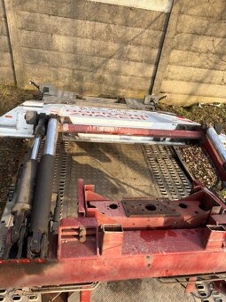 Hydraulické čelo - 8