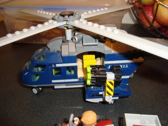 Lego Jurský park - 8