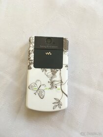 Sony Ericsson W508 s krabicí a s doplňky - 8