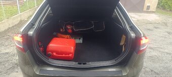 Ford Mondeo - 8