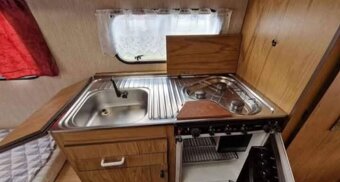 Karavan Dethleffs P - 8