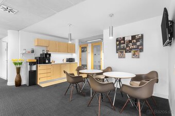 Pronájem kanceláře, 120 m2 - Praha - Smíchov - 8