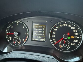 VW SHARAN 2.0 TDi DSG NAVI KAMERA WEBASTO TAŽNÉ 7 MÍST - 8