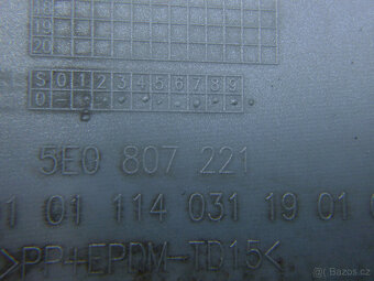 Škoda Octavia III originál přední nárazník 5E0807221 - 8