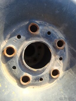 15´´ Zimni sada SKODA VW SEAT 195/65 R15 5x112 - 8