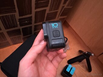 GoPro HERO 10 Black + originální příslušenství - 8