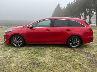 Kia Ceed SW 1.5 T-GDI - 8